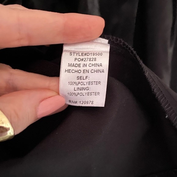 Entro Brand, black shimmer party dress with large Bow..size Medium…NWOT - Picture 4 of 5